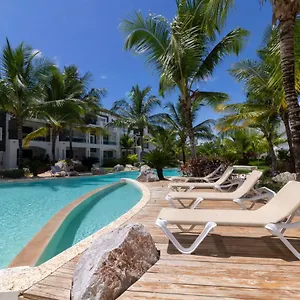 Atmospheric With A Beautiful View Of The Swimming Pool República Dominicana