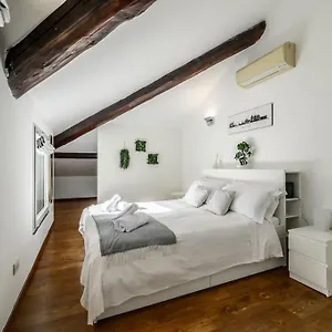 Buenos Aires' Nest - 10 Minutes From Duomo With Terrace Italia